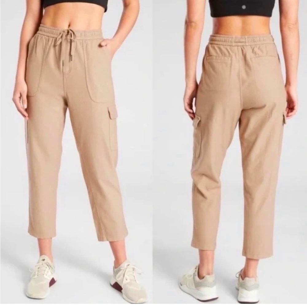 Athleta Farallon Cargo crop Pants Light Cotton size 8